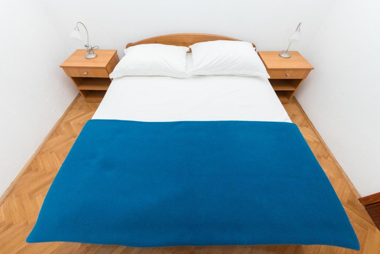 Apartmani Petracie Drvenik  Buitenkant foto