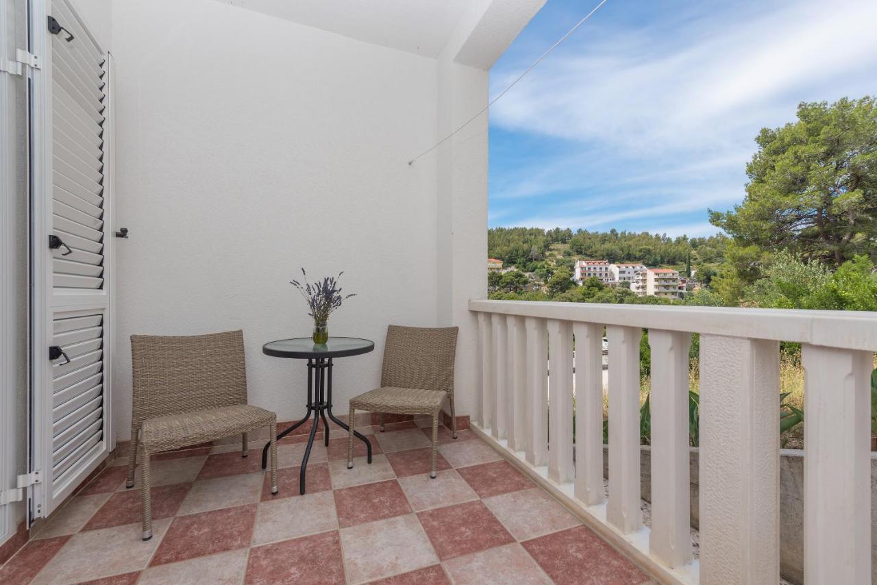 Apartmani Petracie Drvenik  Buitenkant foto