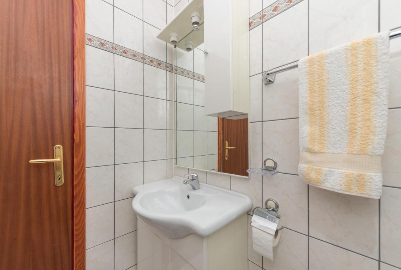 Apartmani Petracie Drvenik  Buitenkant foto