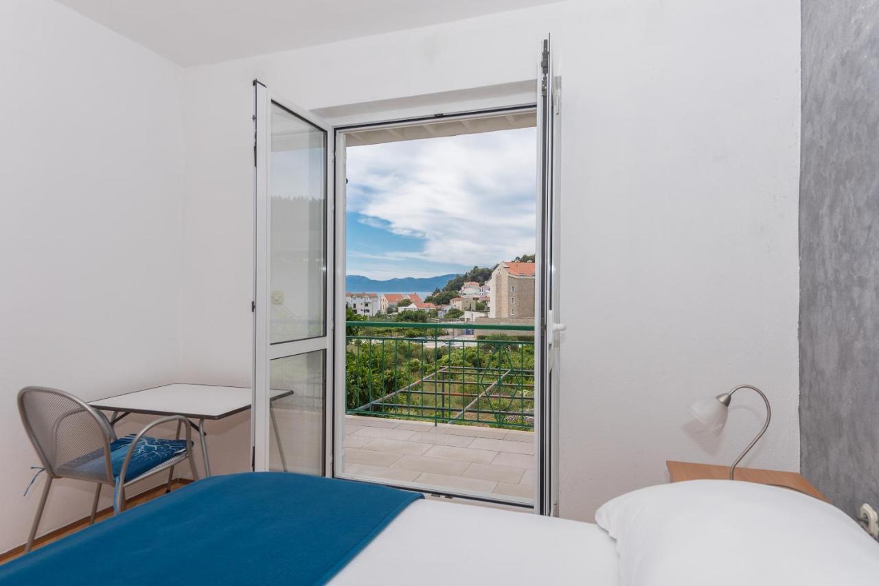 Apartmani Petracie Drvenik  Buitenkant foto