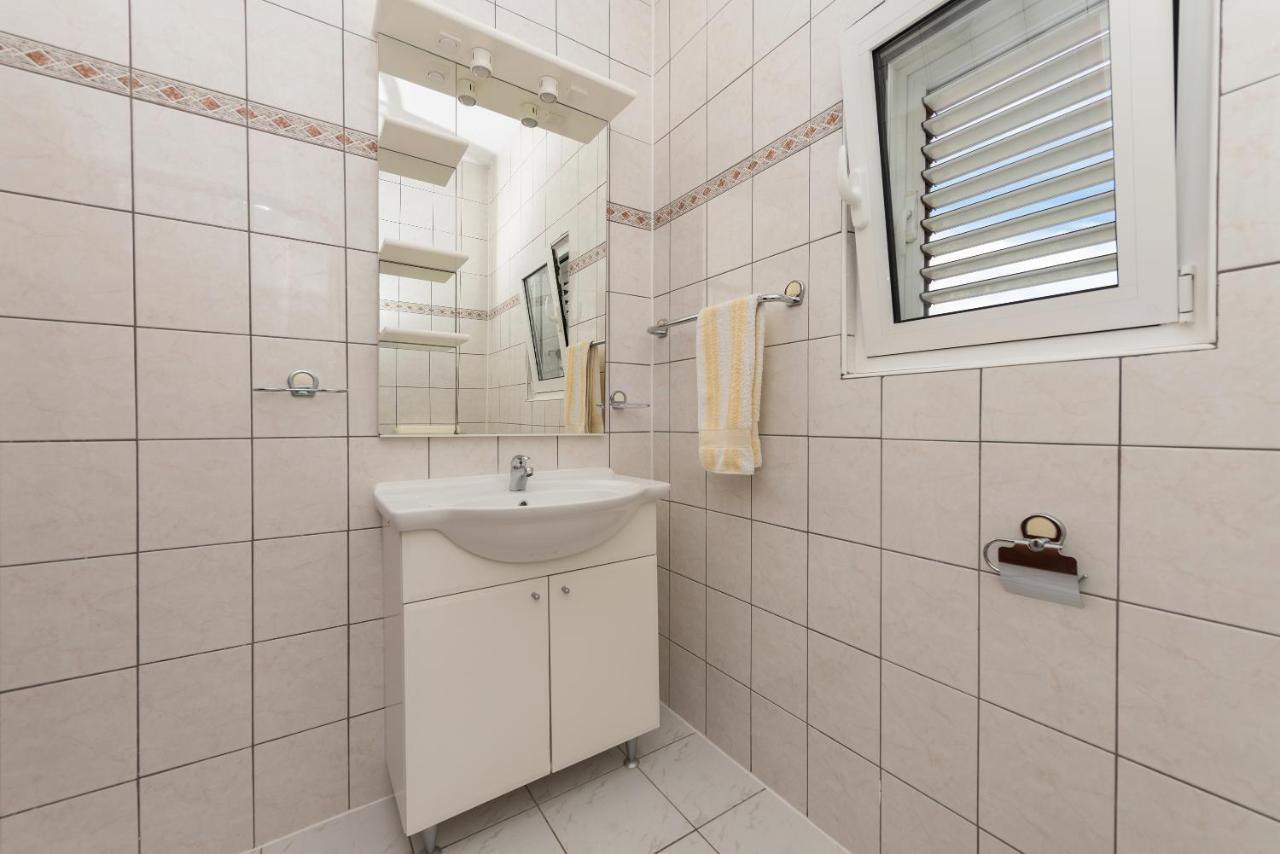 Apartmani Petracie Drvenik  Buitenkant foto