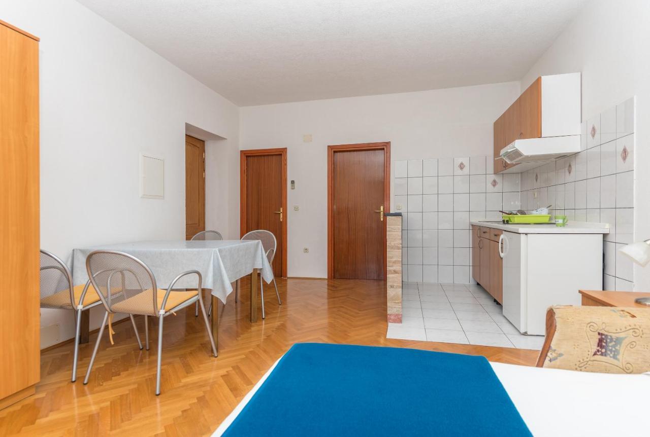 Apartmani Petracie Drvenik  Buitenkant foto