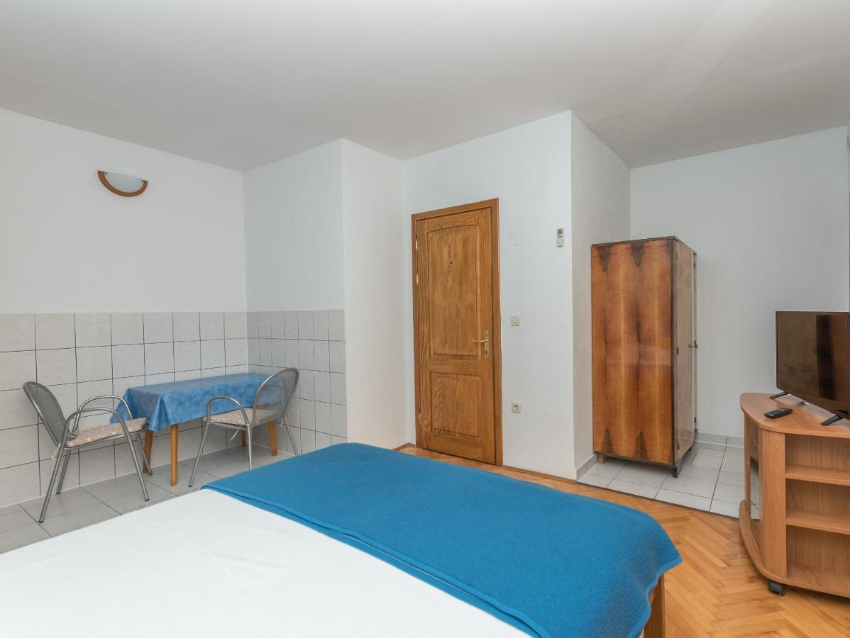 Apartmani Petracie Drvenik  Buitenkant foto