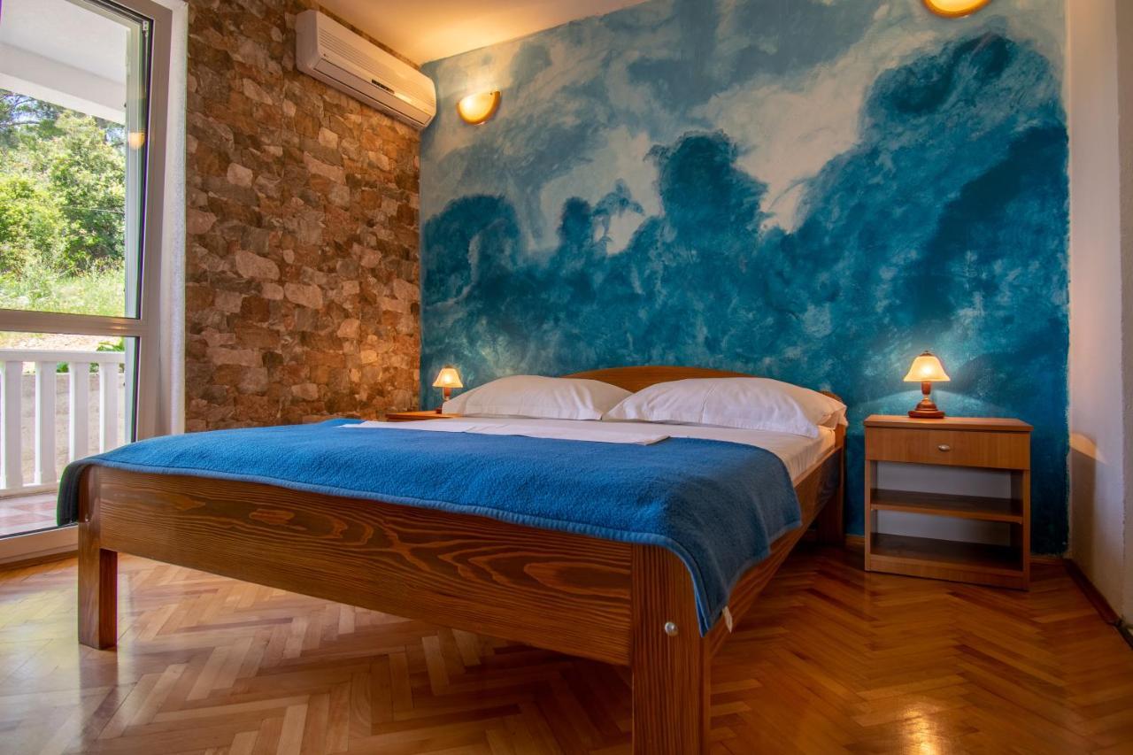 Apartmani Petracie Drvenik  Buitenkant foto