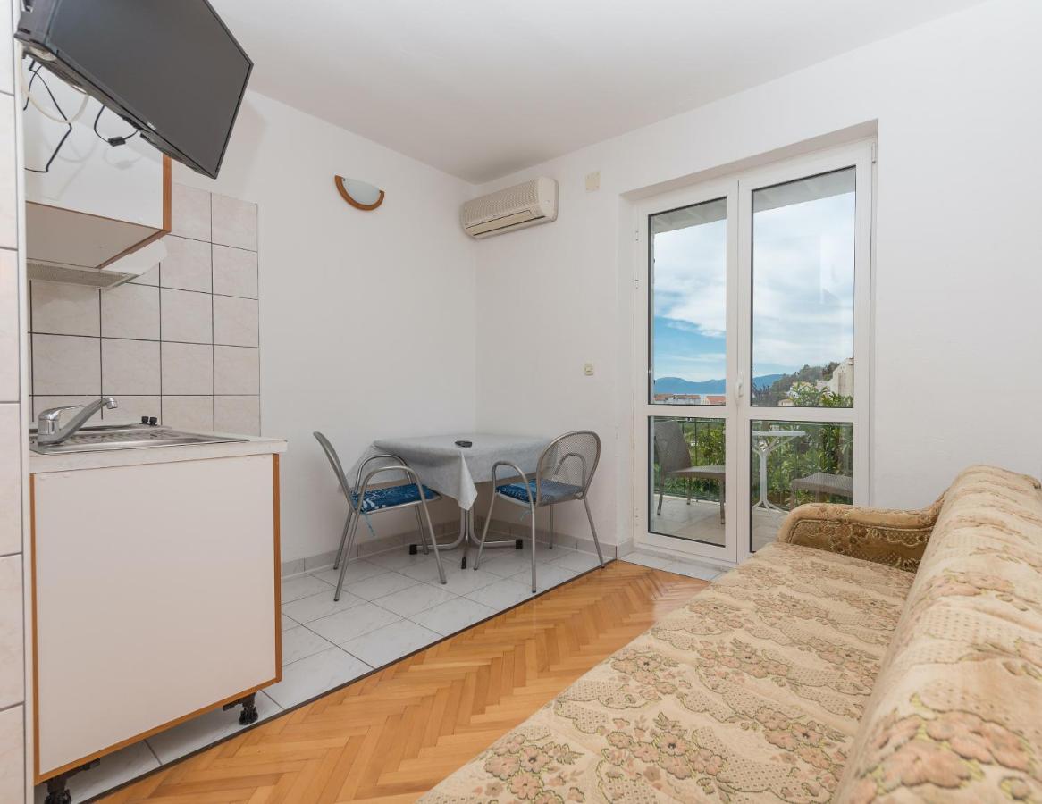 Apartmani Petracie Drvenik  Buitenkant foto